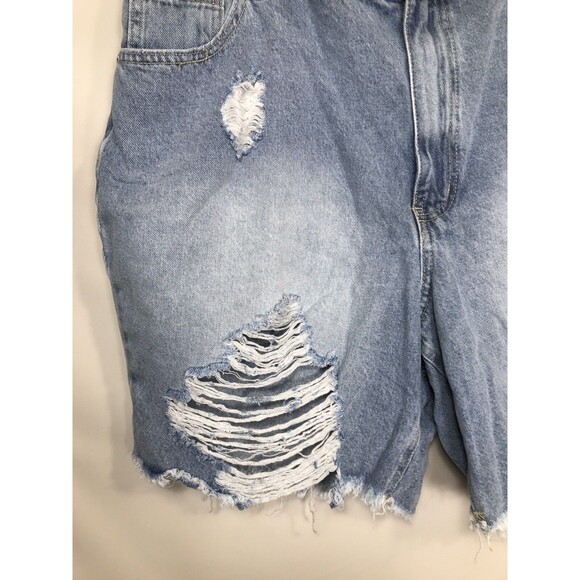Steve Madden NYC Women's Dad Short Distressed Destroyed Light Wash Size 19 - Picture 3 of 8